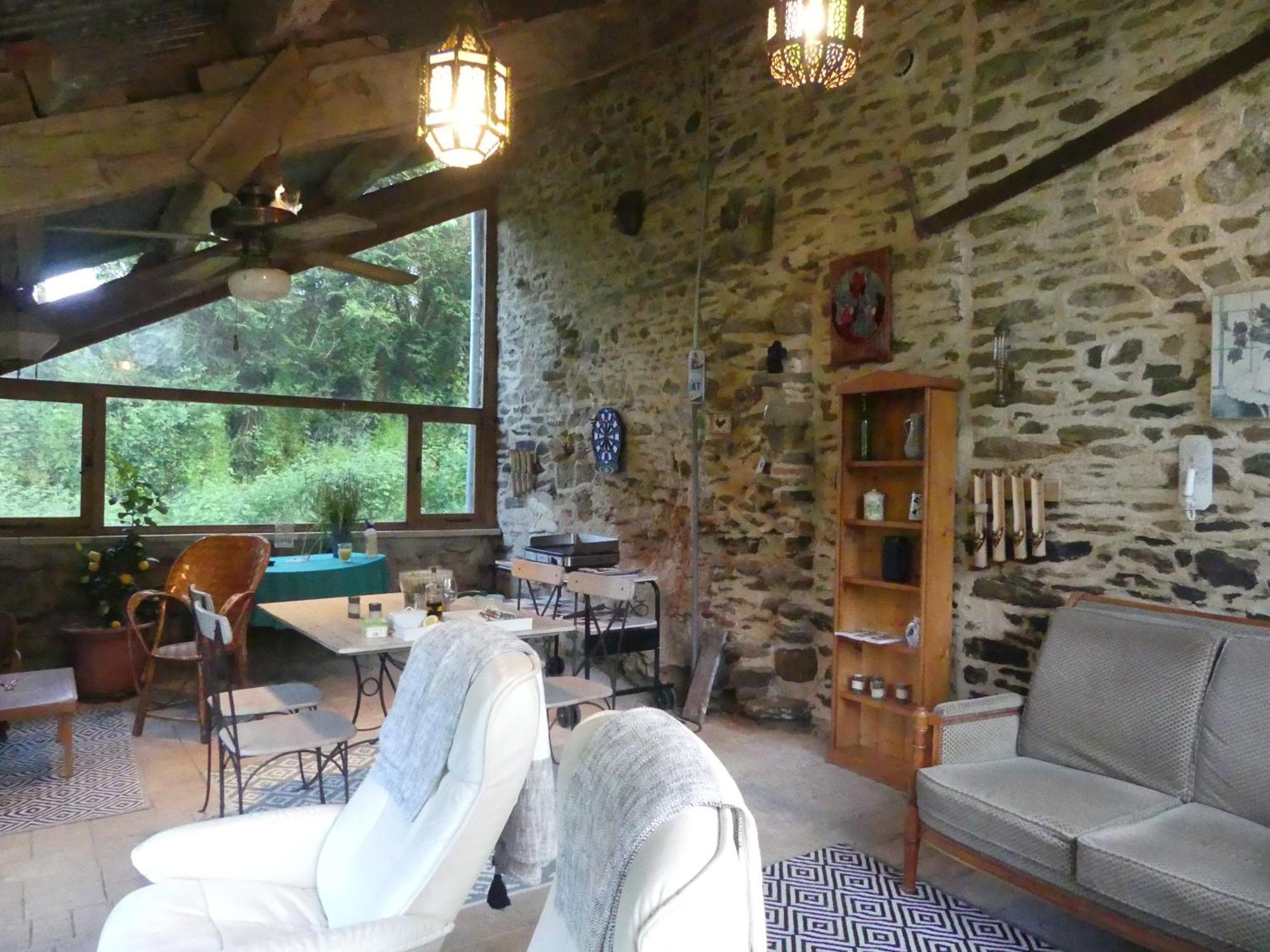 Au Coeur Des Loges Bed & Breakfast Saint-Bonnet-de-Bellac Exterior photo
